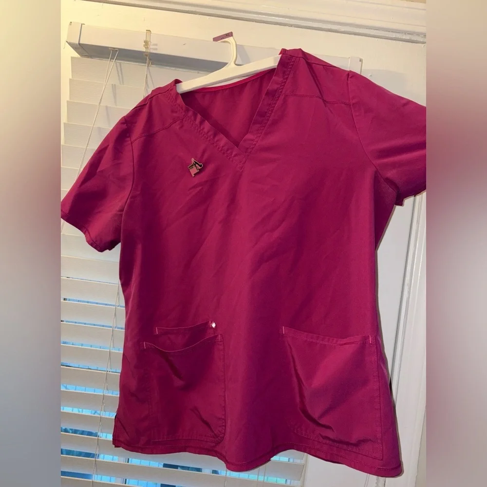 XXL Scrubstar Pink Scrub Top with Pockets - Picture 2 of 6